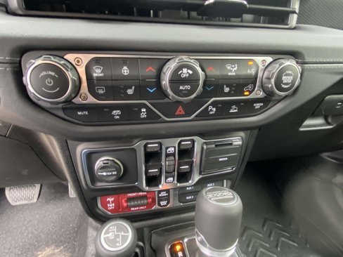 New 2025 Jeep Wrangler Unlimited Rubicon 392 image 9