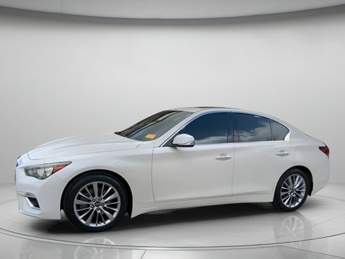 Used 2019 INFINITI Q50 Luxe w/ Essential Package (3.0T Luxe) image 13