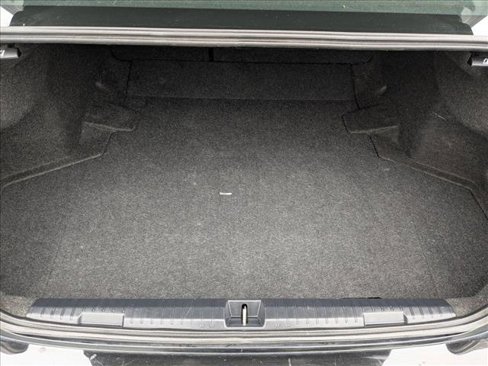 Used 2020 Subaru Legacy Premium image 6