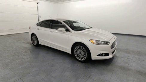 Used 2016 Ford Fusion Titanium image 2