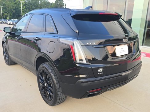 Used 2021 Cadillac XT5 Sportv w/ LPO, ONYX Package image 3