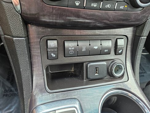 Used 2017 Buick Enclave Premium image 7