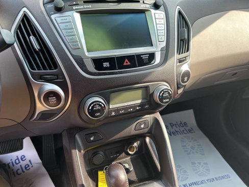Used 2013 Hyundai Tucson Limited w/ Premium Pkg image 9