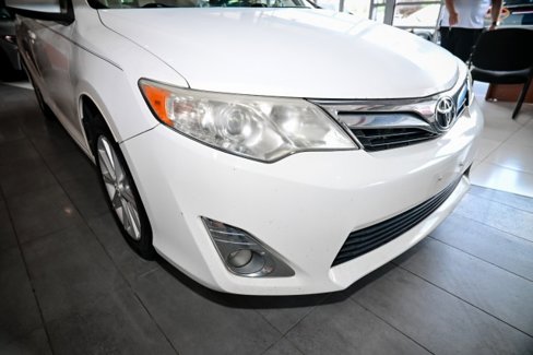 Used 2013 Toyota Camry image 10
