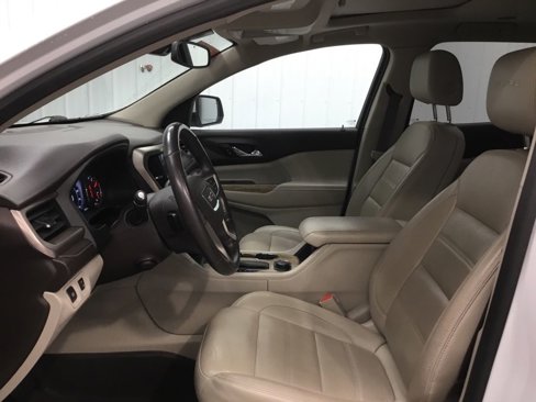Used 2019 GMC Acadia Denali w/ Technology Package image 10