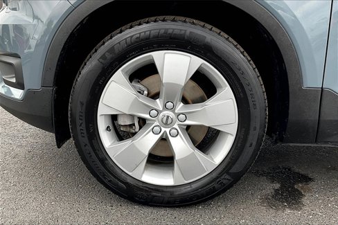 Used 2022 Volvo XC40 T5 Momentum image 29