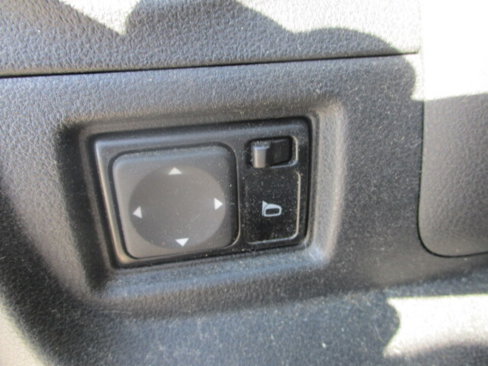 Used 2016 Nissan Versa S image 24