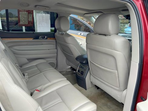 Used 2011 Lincoln MKT AWD w/ 201A Rapid Spec Order Code image 19