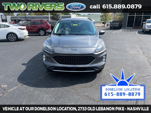 Used 2021 Ford Escape Titanium image 3