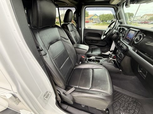 Certified 2021 Jeep Wrangler Unlimited Sahara image 11