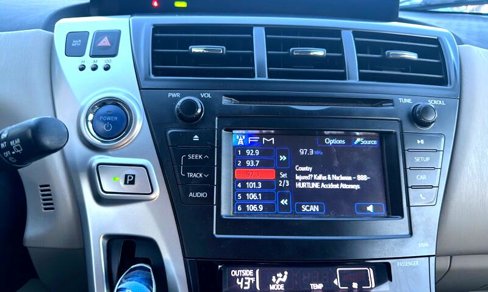 Used 2012 Toyota Prius V Two image 31