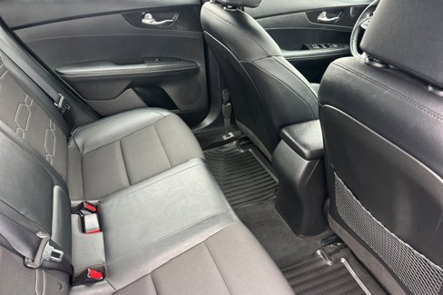 Used 2023 Kia Forte GT-Line w/ GT-Line Technology Package image 17