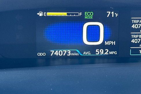 Used 2017 Toyota Prius Four image 34