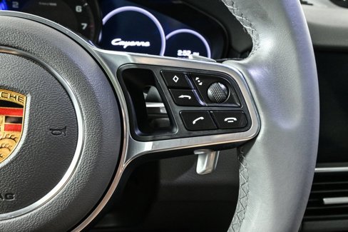 Certified 2020 Porsche Cayenne image 12