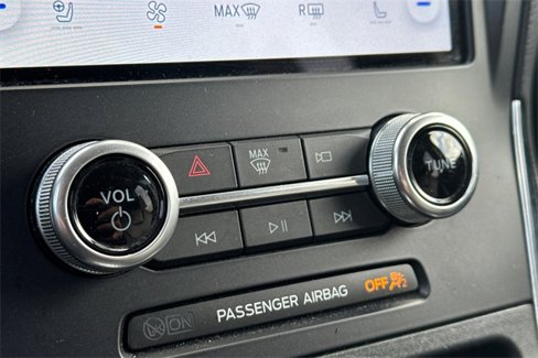Used 2022 Ford Edge Titanium image 29