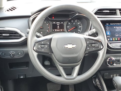 Used 2023 Chevrolet TrailBlazer LT w/ Convenience Package image 8