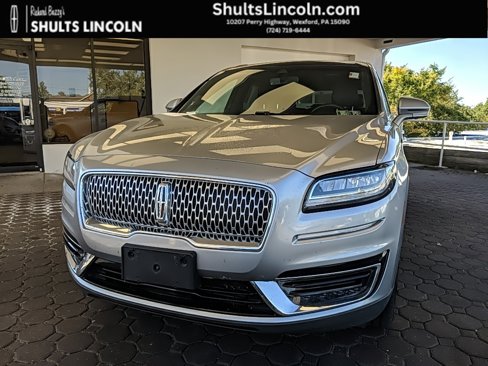 Used 2020 Lincoln Nautilus Reserve image 1