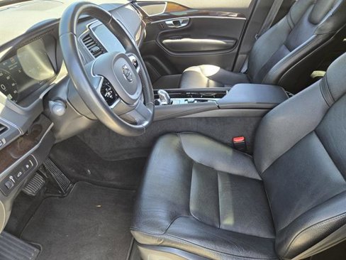Used 2019 Volvo XC90 T8 Momentum w/ Protection Package image 16
