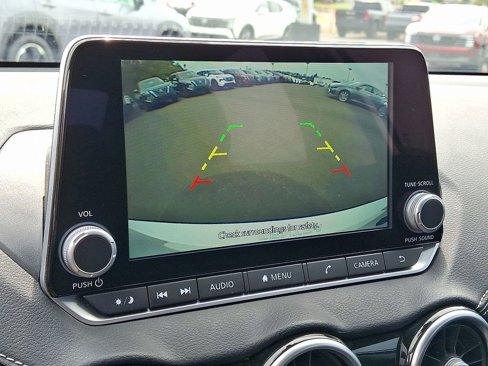 Used 2022 Nissan Sentra SV image 18