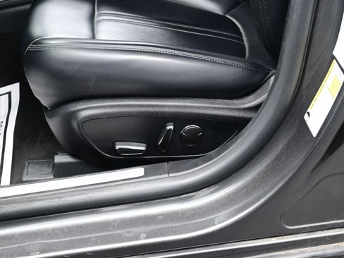 Used 2019 Lincoln MKZ Premiere image 11