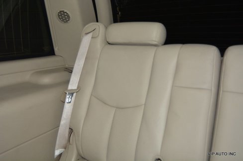 Used 2005 Cadillac Escalade AWD image 30