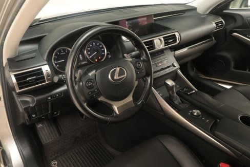 Used 2016 Lexus IS 300 AWD image 40