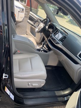 Used 2018 Toyota Highlander XLE image 31