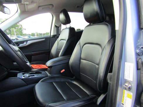 Used 2022 Ford Escape SEL image 10