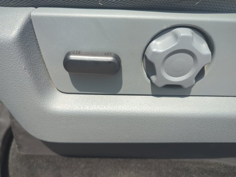 Used 2013 Ford F150 XLT w/ Luxury Equipment Group image 10