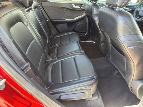 Used 2020 Ford Escape SEL image 17