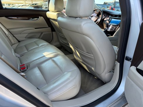 Used 2015 Cadillac XTS Luxury image 17