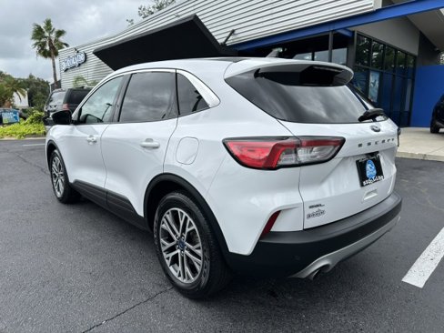 Used 2022 Ford Escape SEL image 4