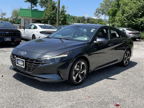 Certified 2022 Hyundai Elantra SEL w/ Convenience + Premium Package image 3