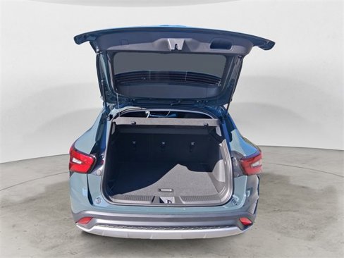 New 2026 Chevrolet Trax LT image 16