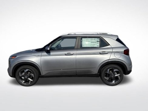 New 2025 Hyundai Venue SEL image 2