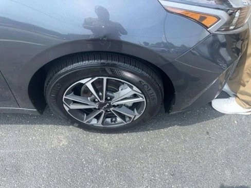 Used 2024 Kia Forte LXS image 20