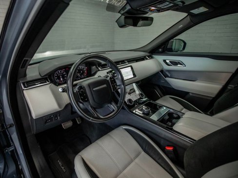 Used 2020 Land Rover Range Rover Velar R-Dynamic S image 18