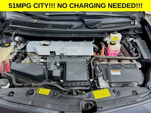 Used 2014 Toyota Prius Plug-In Hybrid image 27