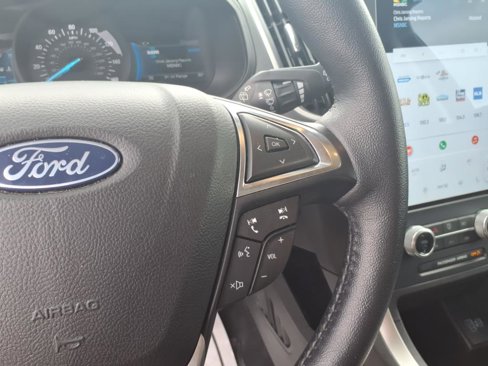 Used 2023 Ford Edge SEL w/ Convenience Package image 17