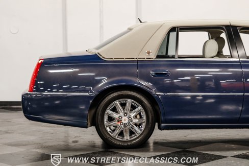 Used 2008 Cadillac DTS Luxury III image 30