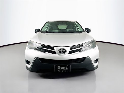Used 2015 Toyota RAV4 LE image 3