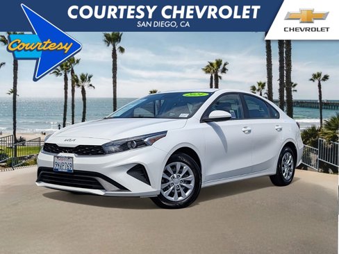 Used 2024 Kia Forte LX image 1