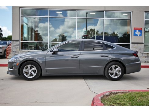 Used 2023 Hyundai Sonata SE w/ Cargo Package image 3