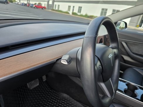 Used 2018 Tesla Model 3 Long Range image 44