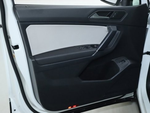 Used 2019 Volkswagen Tiguan SEL image 16