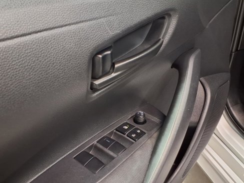 Used 2023 Toyota Corolla LE image 12