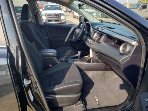 Used 2017 Toyota RAV4 LE image 24
