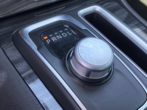 Used 2021 Chrysler 300 Touring w/ Sport Appearance Package image 17