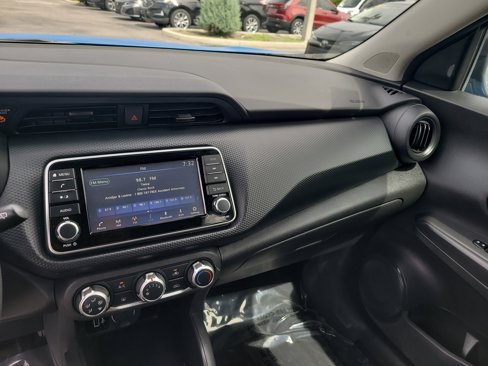 Used 2021 Nissan Kicks S w/ Interior Electronics Package image 19
