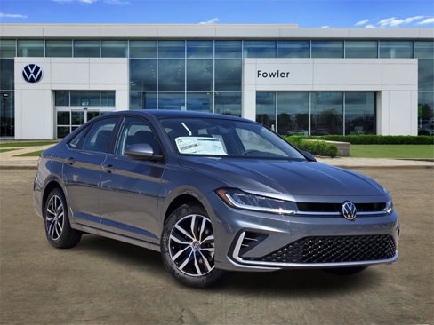 New 2025 Volkswagen Jetta SE image 1